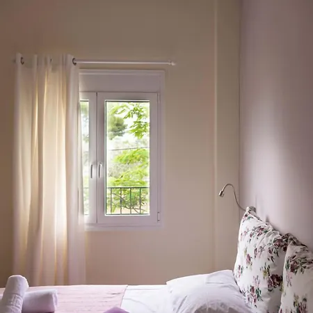 Albanis Apartman Koliósz