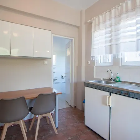 Apartment Albanis Kolios