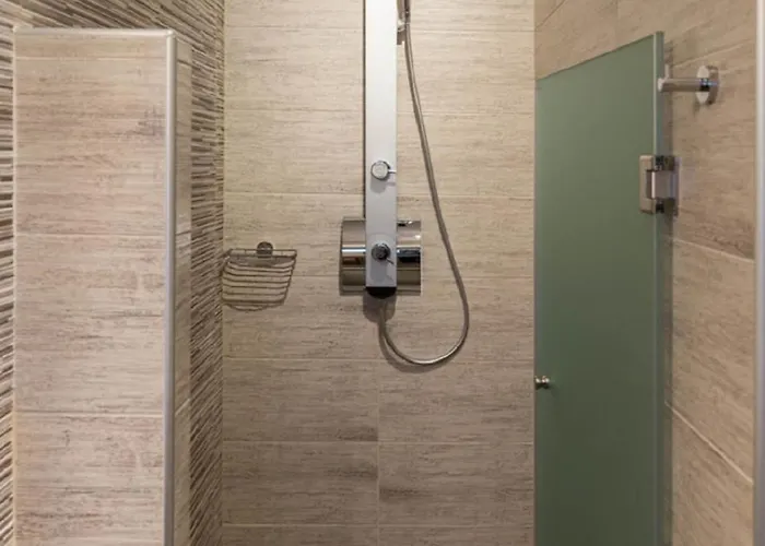 Albanis Apartman Koliósz