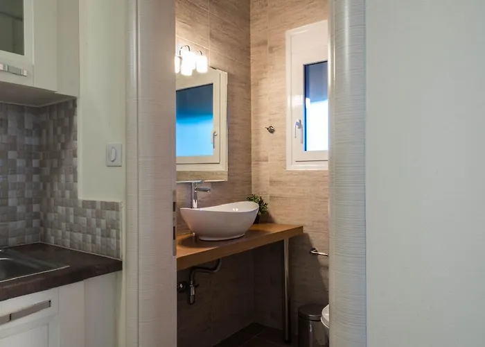 Apartment Albanis Kolios